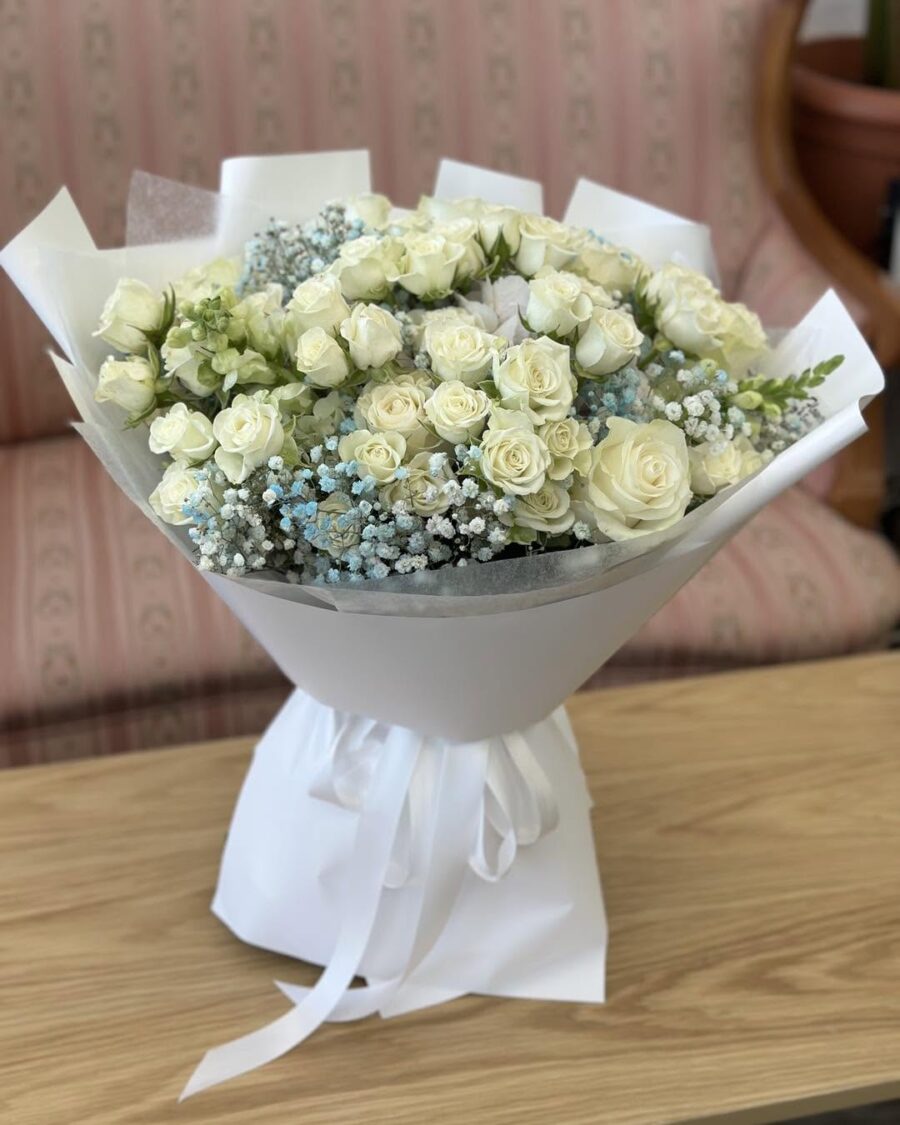 Buchet 12