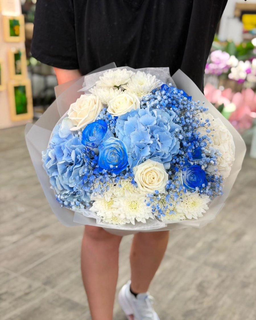 Buchet Blue